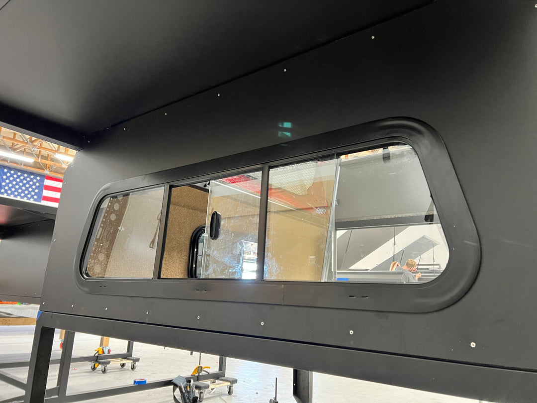 Shield Autocare 900x500mm Sliding Camper Window For Van / Horsebox – Double Glazed, Blackout Blind, Fly Screen, Anti-Theft Lock